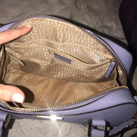 Medium Kate Spade Crossbody - Picture 6 of 6